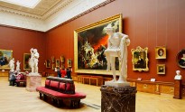 Знаменитости проведут для вас индивидуальную экскурсию в Русском музее
